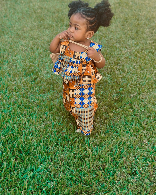 Sleeveless Summer Dress African entire for 14 to 24 months.