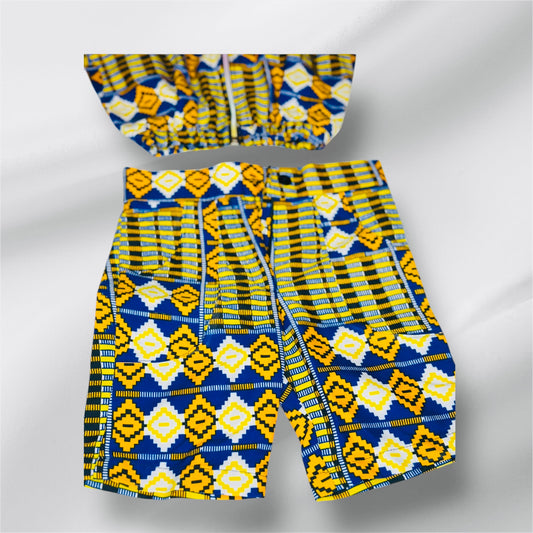 Short pants and a jacket for boys and girls 2 to three years .